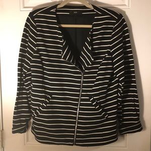 ***SOLD*** Black and white striped blazer jacket